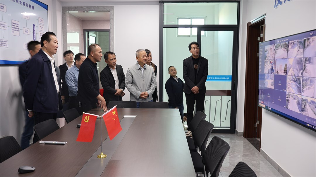到海山镇反走私综合治理示范点调研.JPG